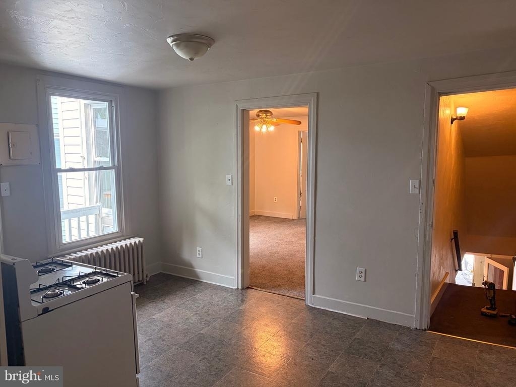 424 Smith Street - Photo 1
