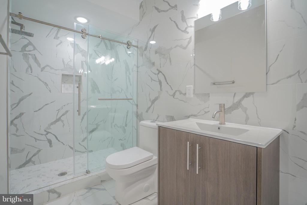1201 N Taylor Street - Photo 17