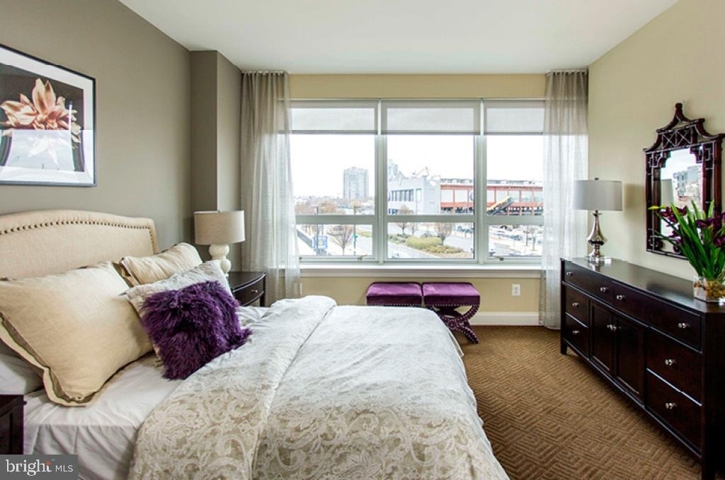 235 N Columbus Boulevard - Photo 52
