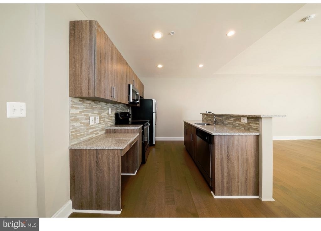 218 Arch Street - Photo 1