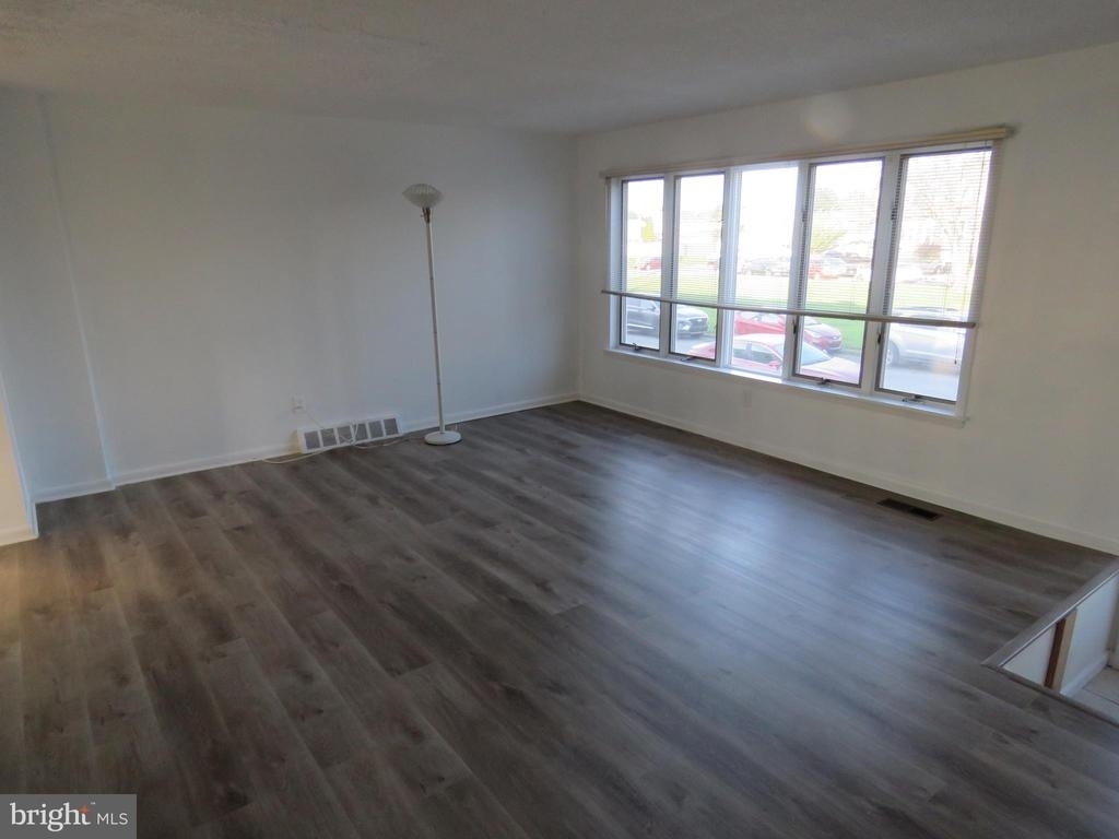 3712 Mechanicsville Place - Photo 2