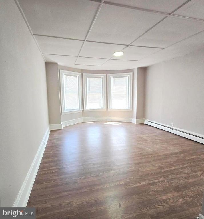509 E Washington Lane - Photo 4