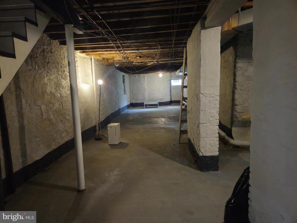 218 E Price Street - Photo 22