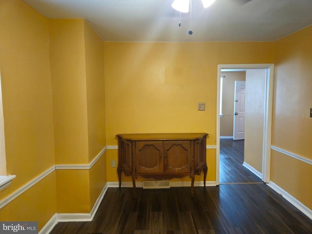 218 E Price Street - Photo 11