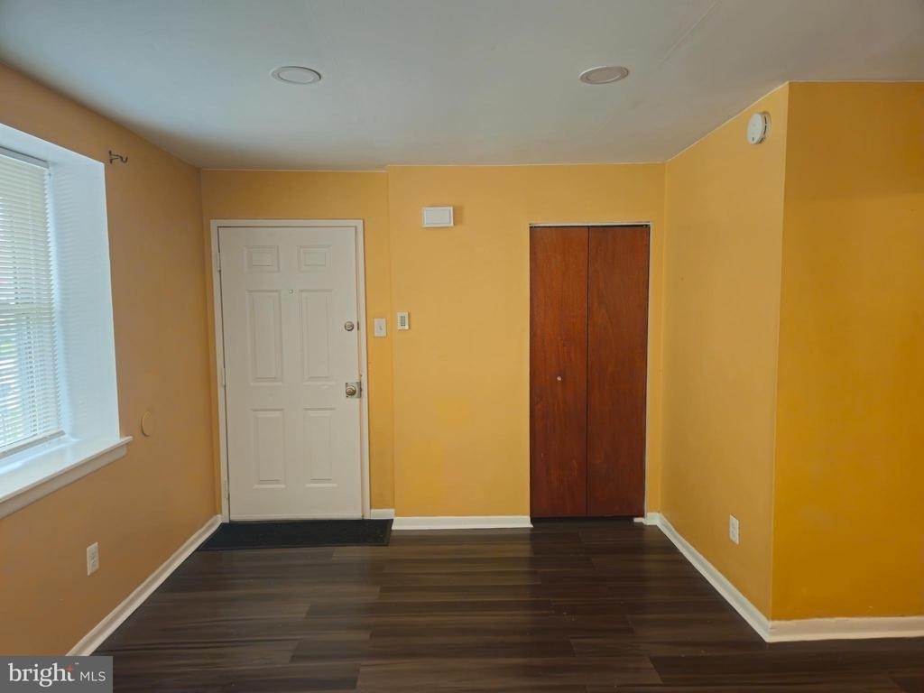 218 E Price Street - Photo 3