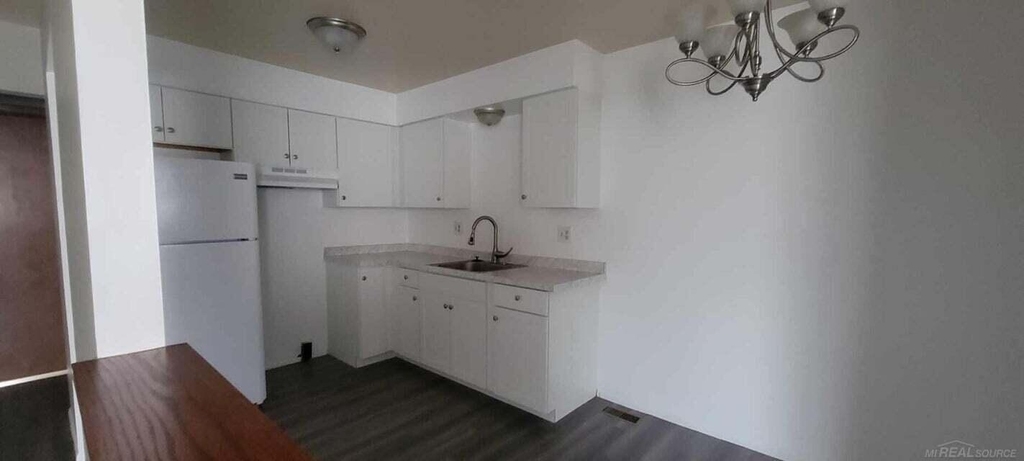 22720 Stair Drive - Photo 5