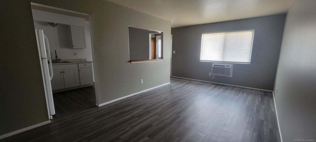 22720 Stair Drive - Photo 2