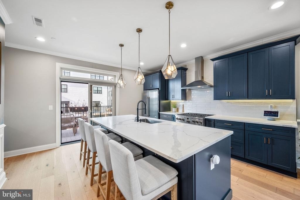330 Wright Street - Photo 3
