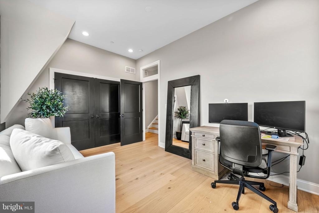 330 Wright Street - Photo 36