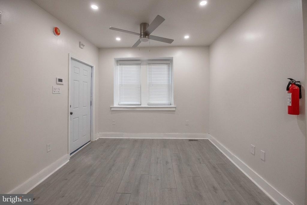 6649 Blakemore Street - Photo 11