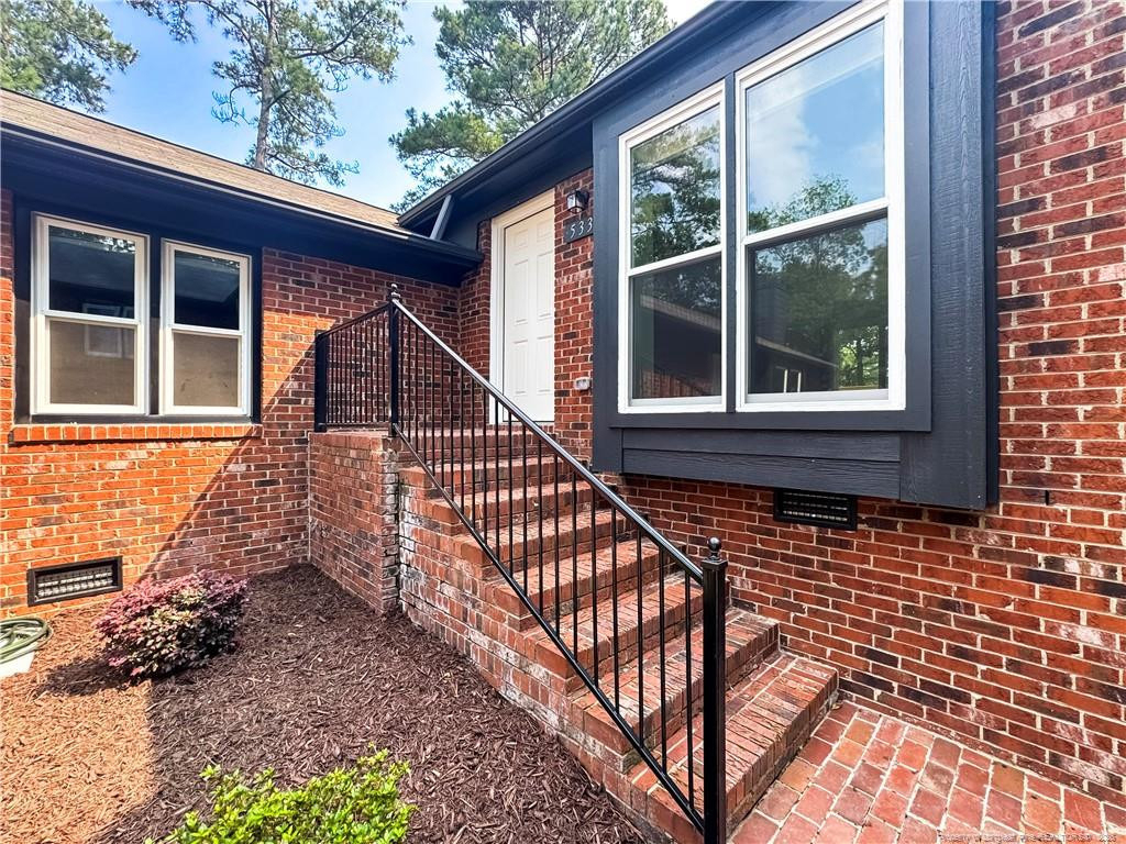 533 Coronation Drive - Photo 1