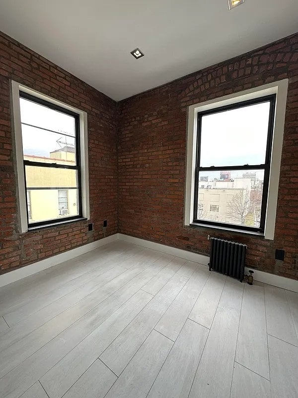 East 119th Street - Photo 3