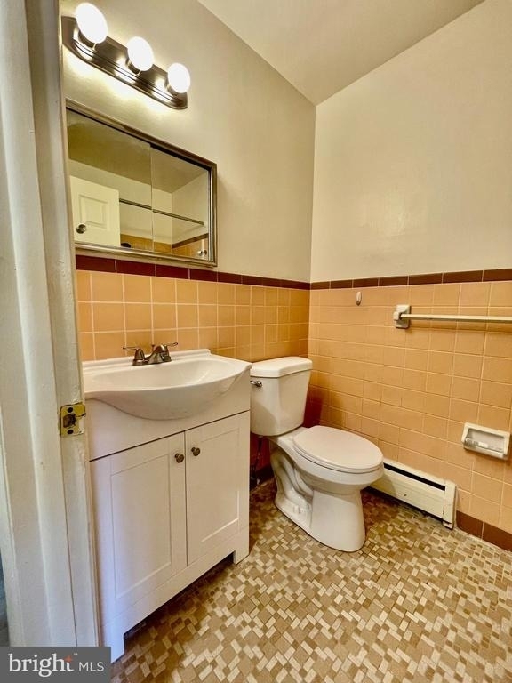 137 W Fifth Avenue - Photo 6