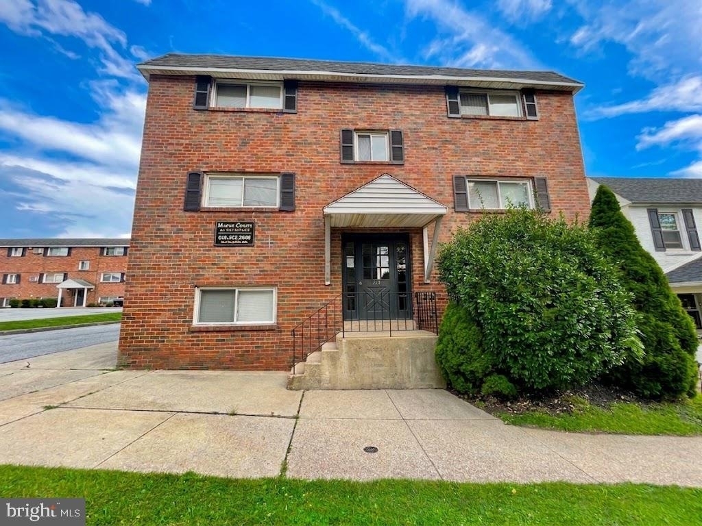 137 W Fifth Avenue - Photo 11