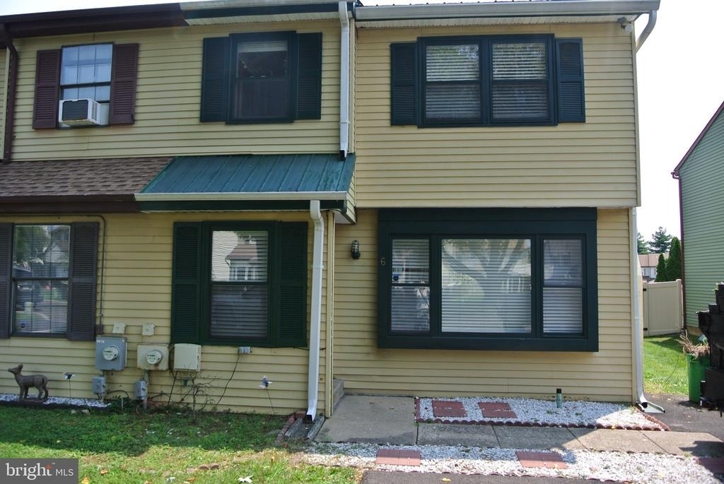 6 Cobblestone Drive - Photo 0