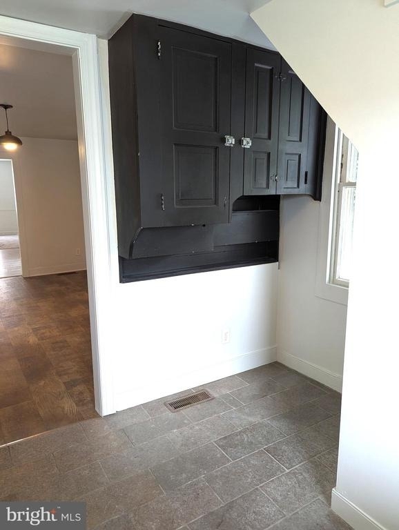 210 W Main Street - Photo 3