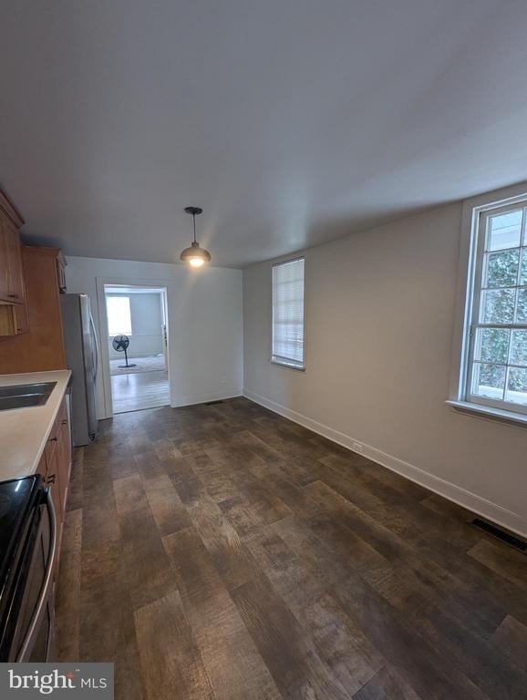 210 W Main Street - Photo 11