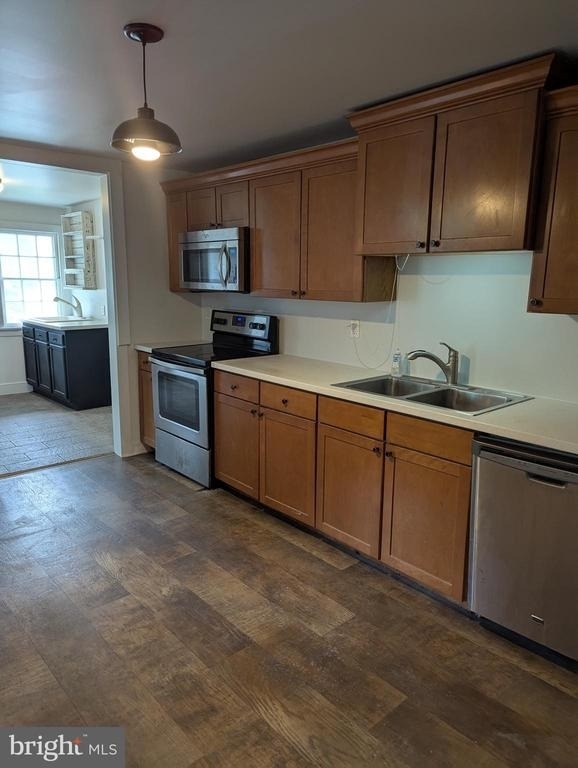 210 W Main Street - Photo 5