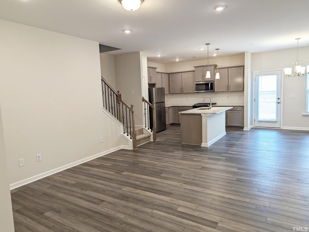 1527 Smoky Mountains Street - Photo 2