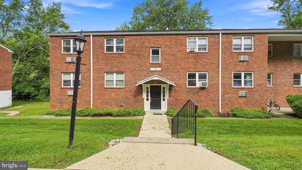333 Lacey Avenue - Photo 1