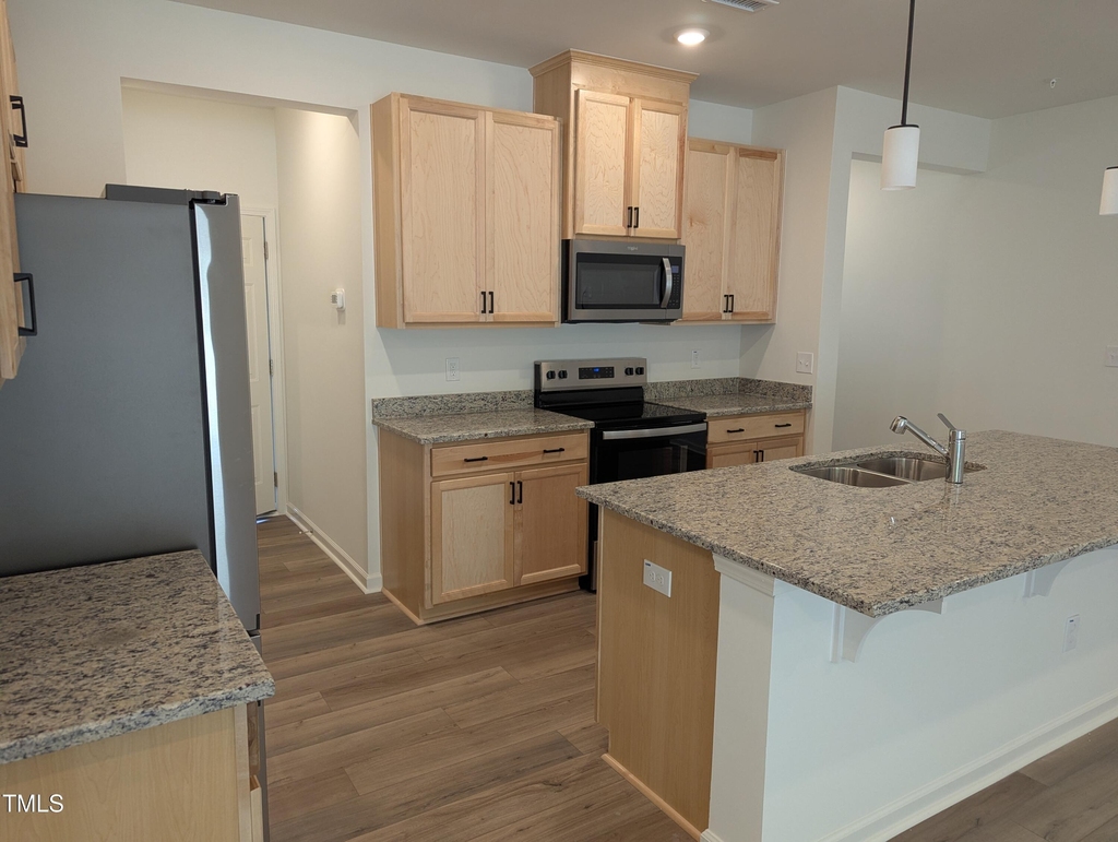173 Cabernet Drive - Photo 2