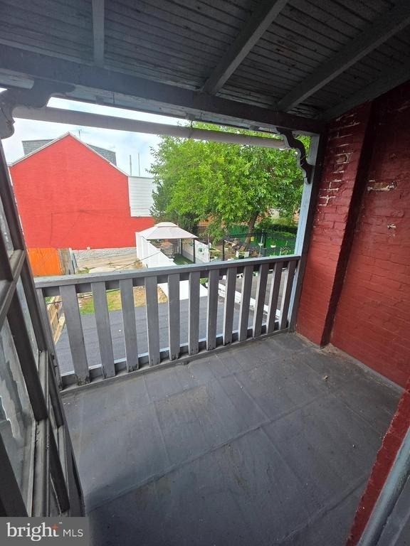 1121 Douglass Street - Photo 15
