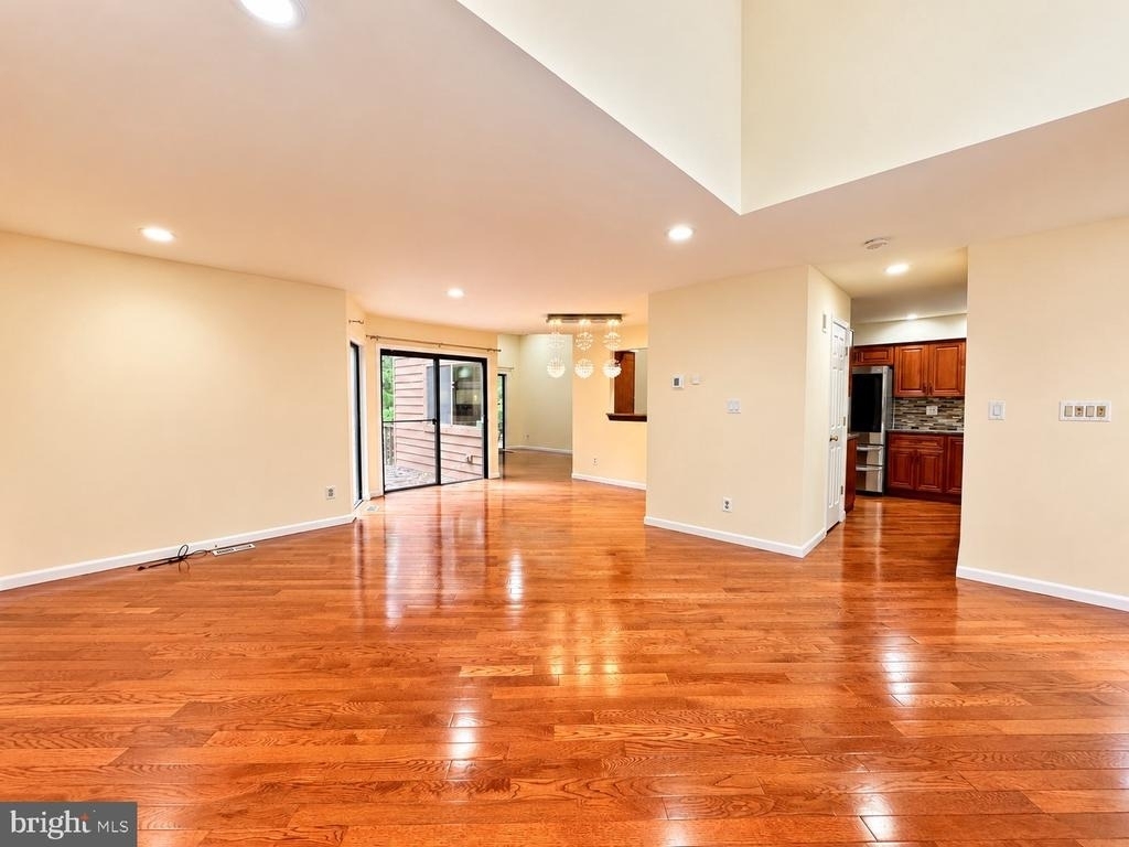 173 Sayre Drive - Photo 5