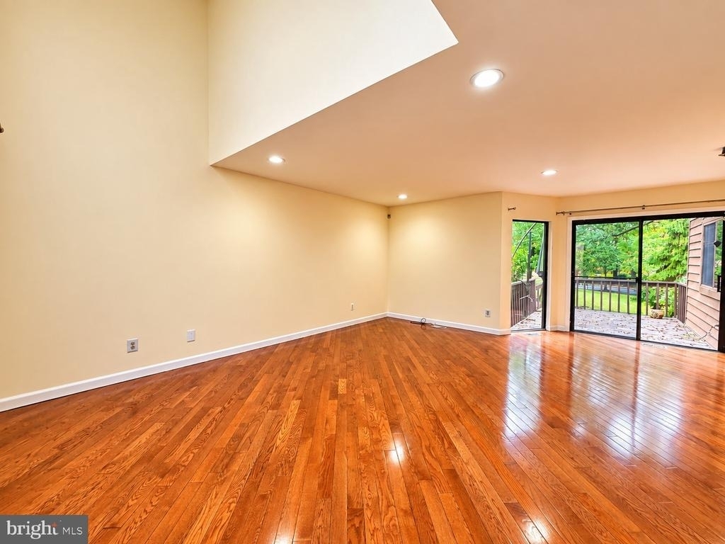 173 Sayre Drive - Photo 6