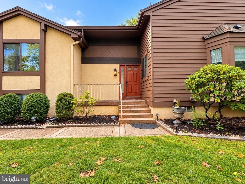 173 Sayre Drive - Photo 1