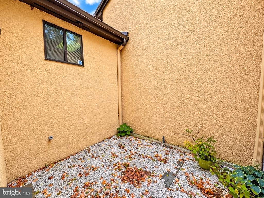 173 Sayre Drive - Photo 32
