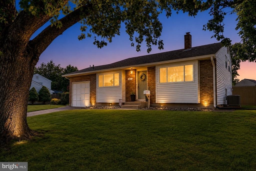 411 Greenview Road - Photo 0