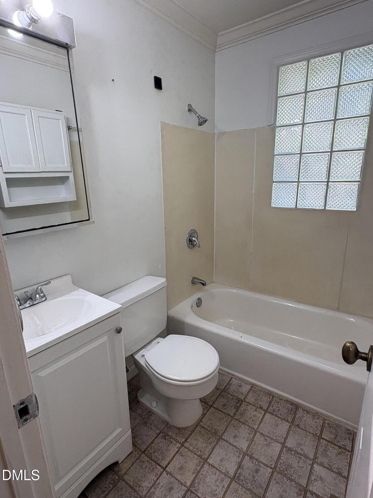 727 New Road - Photo 7