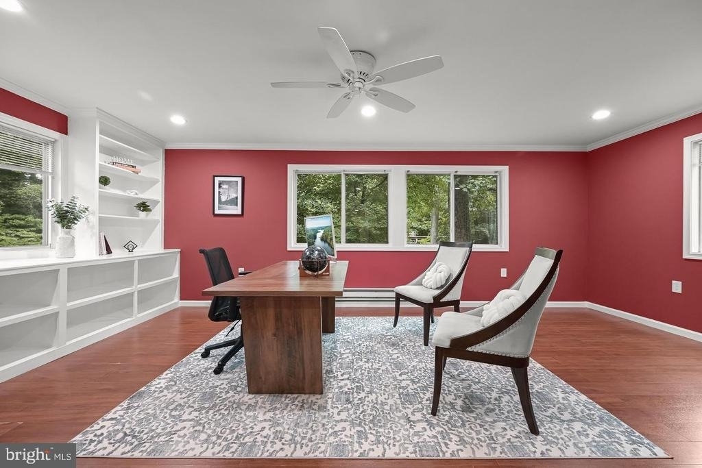 10600 Vantage Court - Photo 4