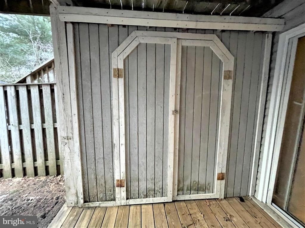 17626 Longview Lane - Photo 37