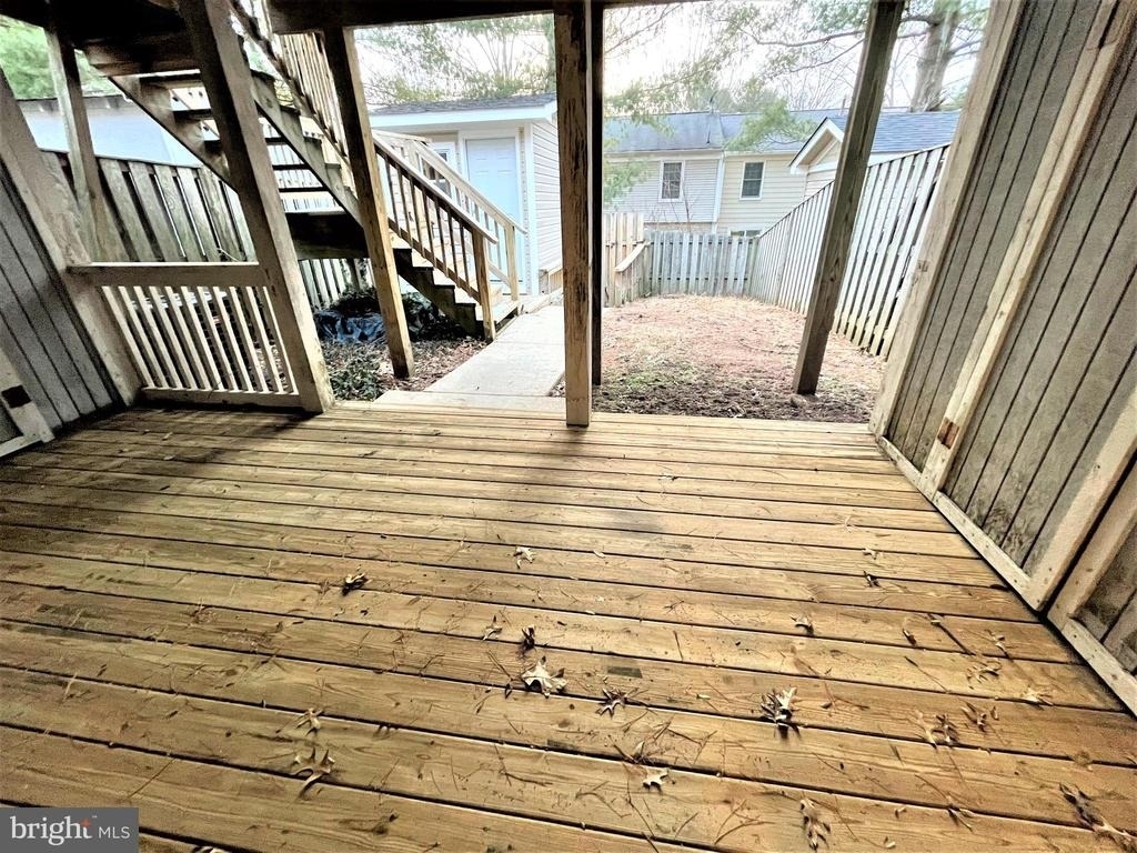 17626 Longview Lane - Photo 32