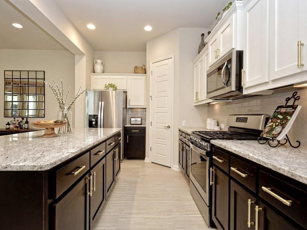 1708 Arcilla St - Photo 11