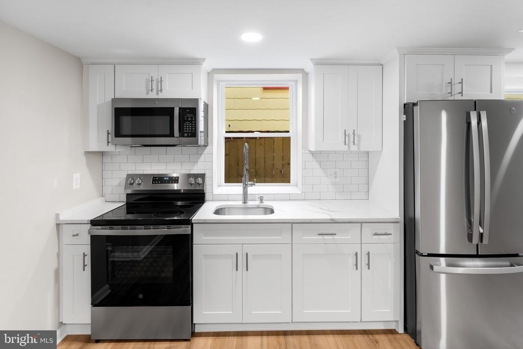 761 Silver Spring Avenue - Photo 4