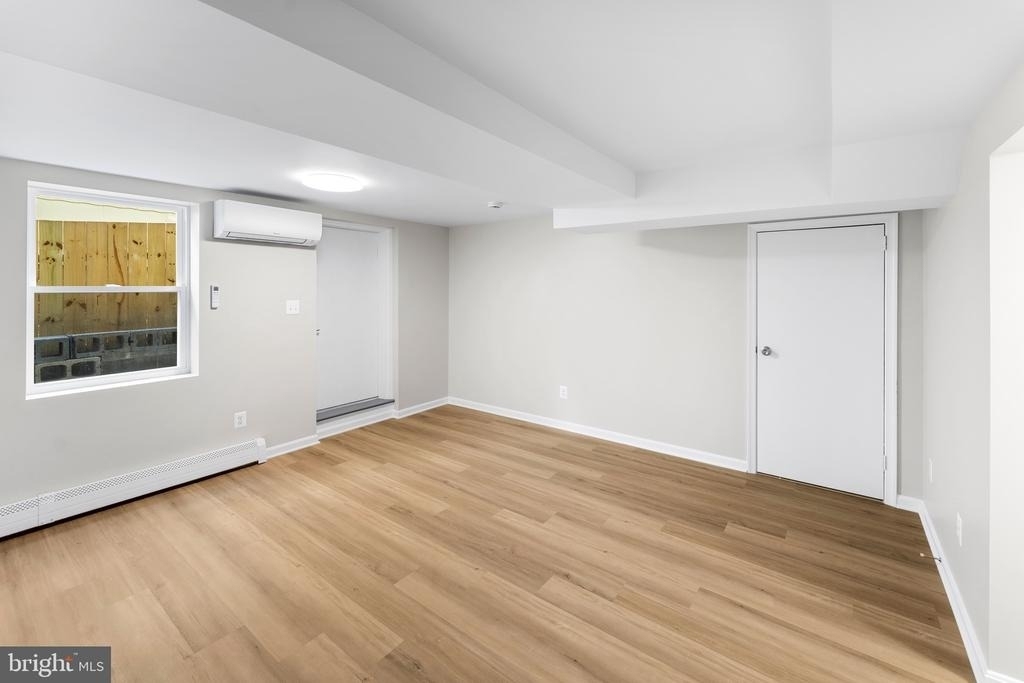 761 Silver Spring Avenue - Photo 2