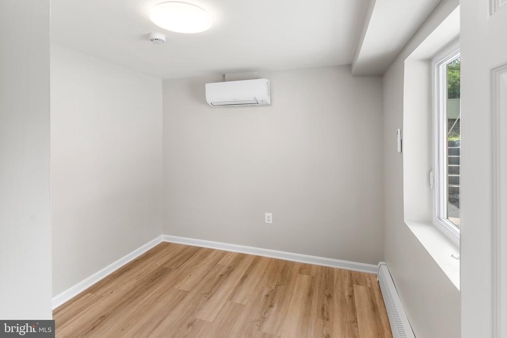 761 Silver Spring Avenue - Photo 9