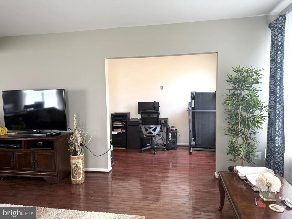 22968 Newcut Road - Photo 4