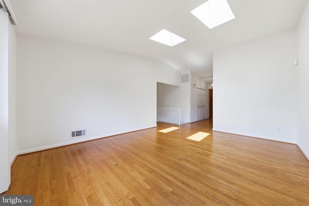 11601 Gowrie Court - Photo 4