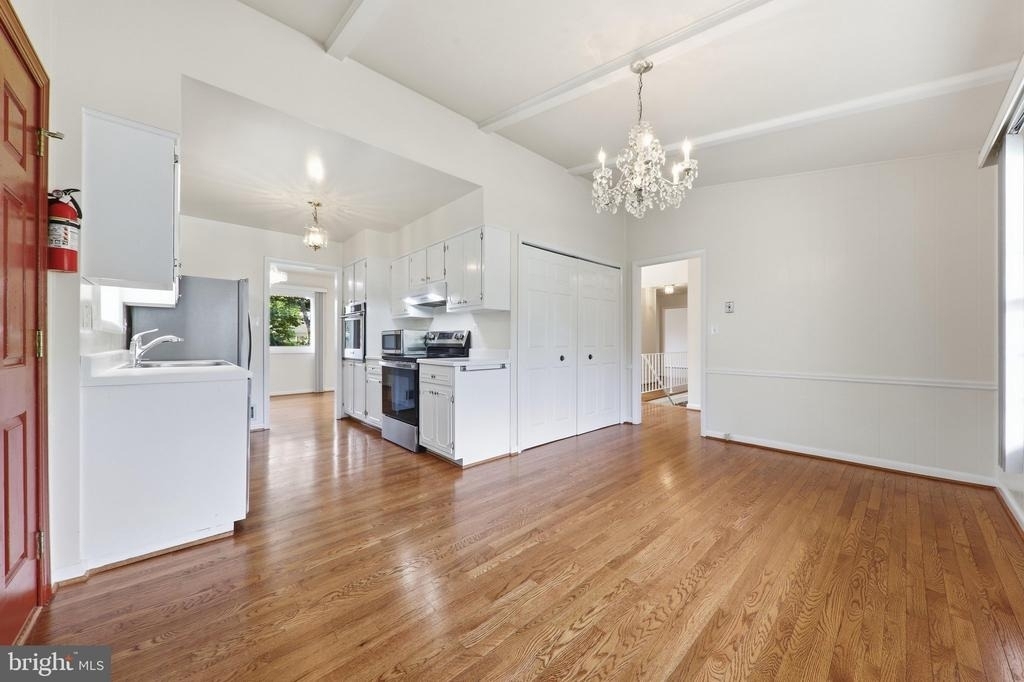 11601 Gowrie Court - Photo 11