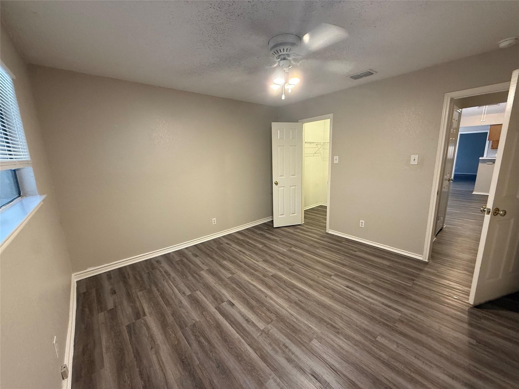 9313 Kempler Dr - Photo 4