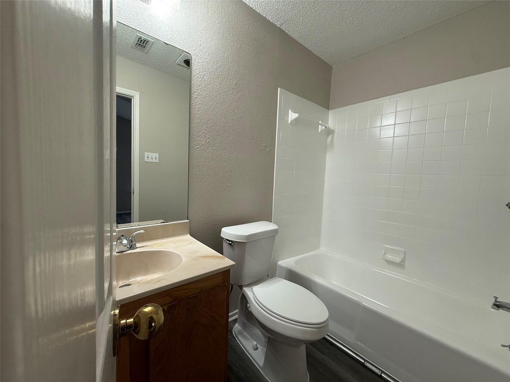 9313 Kempler Dr - Photo 3