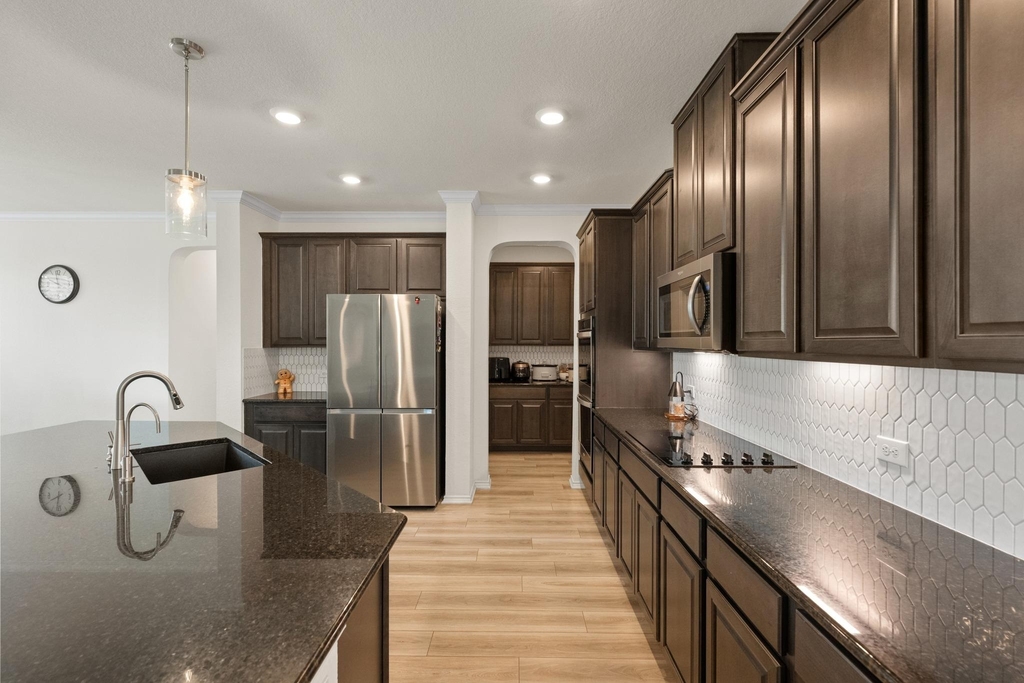 7207 Wink Way - Photo 6