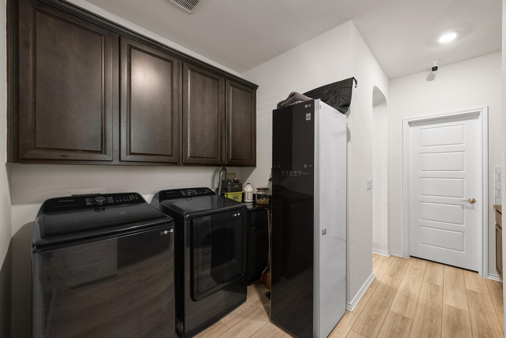 7207 Wink Way - Photo 14