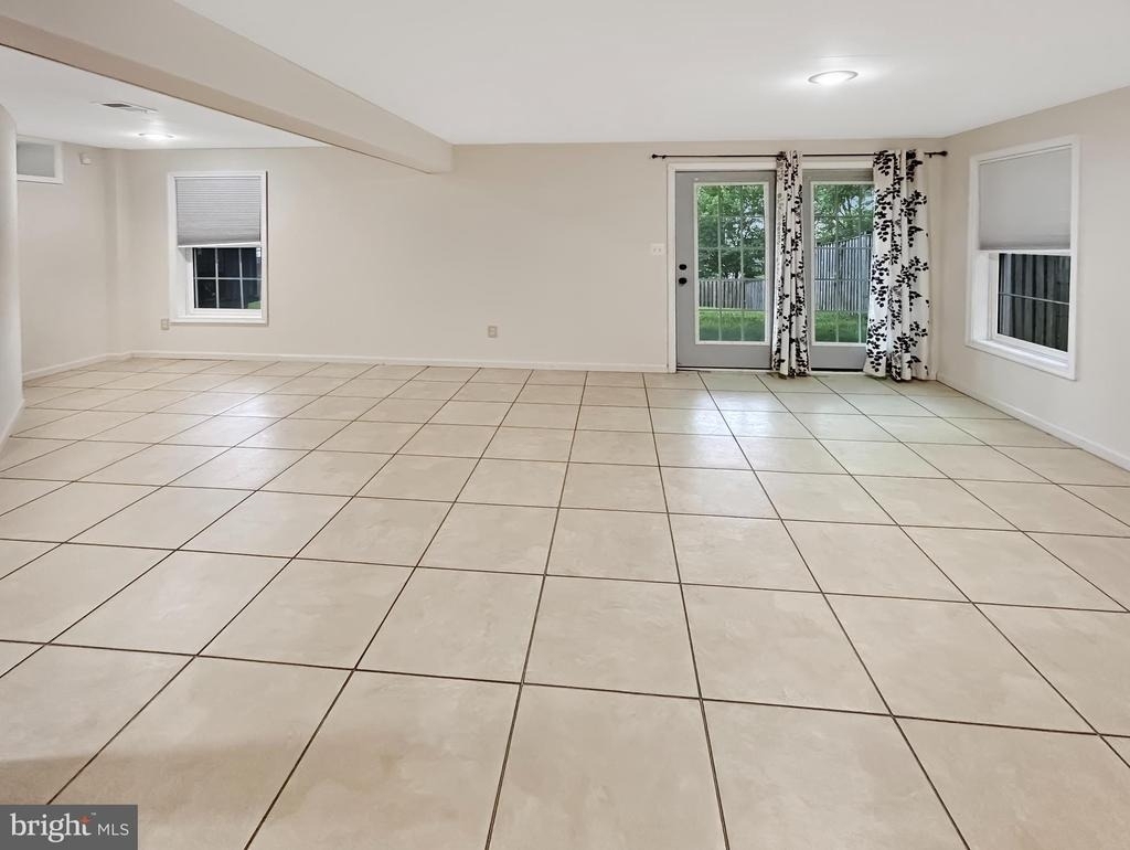 813 Summer Walk Drive - Photo 14