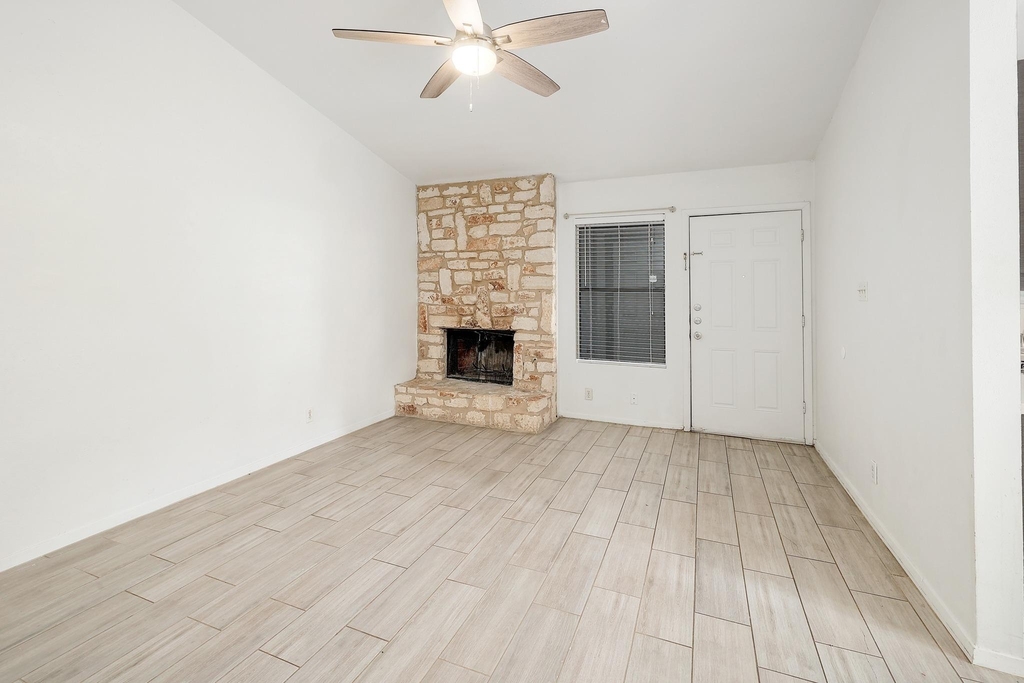 12202 Dundee Dr - Photo 3