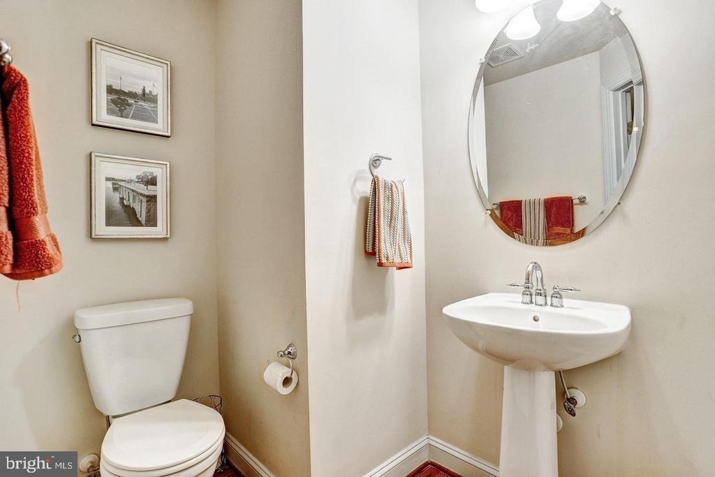 8496 Pamela Way - Photo 1