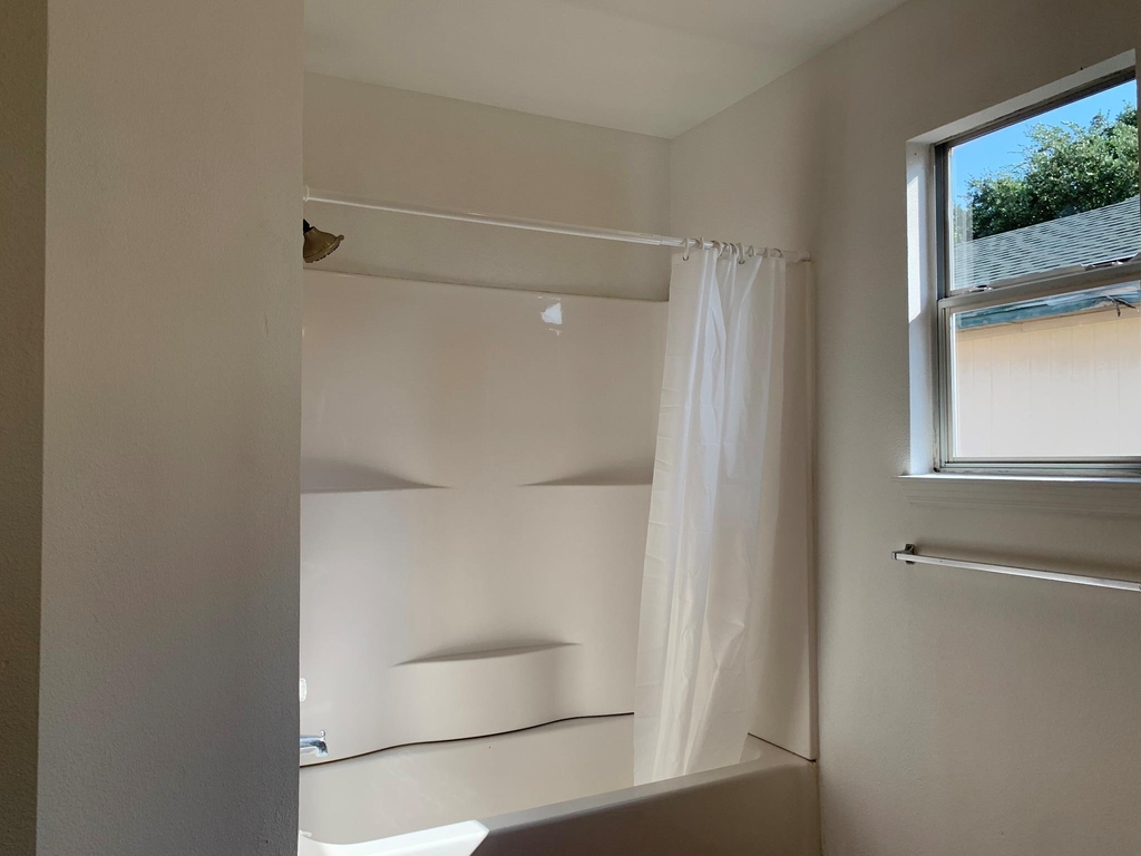 210 Evergreen Cir - Photo 13